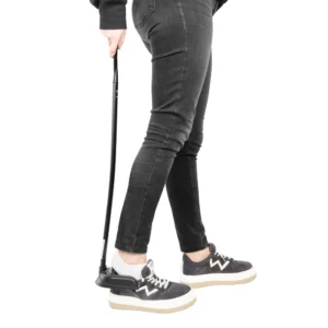 descalzador y calzador en uso vista completa