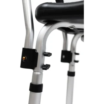 detalle de empunadura ergonomica de baston de aluminio regulable