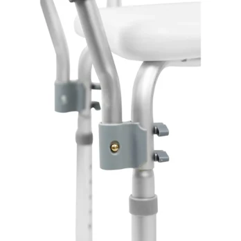 detalle de estructura metalica de silla de bano con soporte ajustable