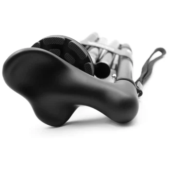 empunadura ergonomica curvada para mano izquierda en vista cercana