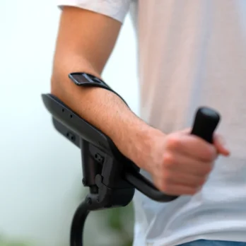 muleta ortopedica con apoyo de brazo