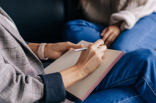 como dejar de sentir culpa y preocupacion psicologia para mayores a domicilio en mataro