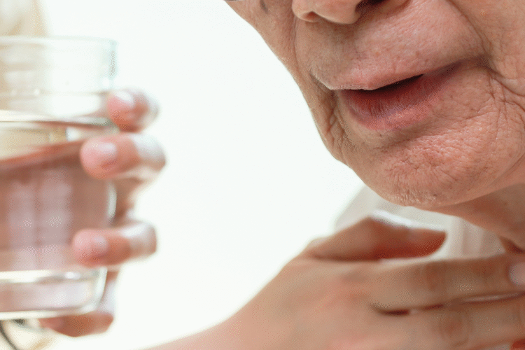 disfagia en mayores dependientes atencion nutricional en domicilio
